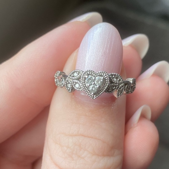 Diamond Promise/Engagement Ring - Picture 2 of 6